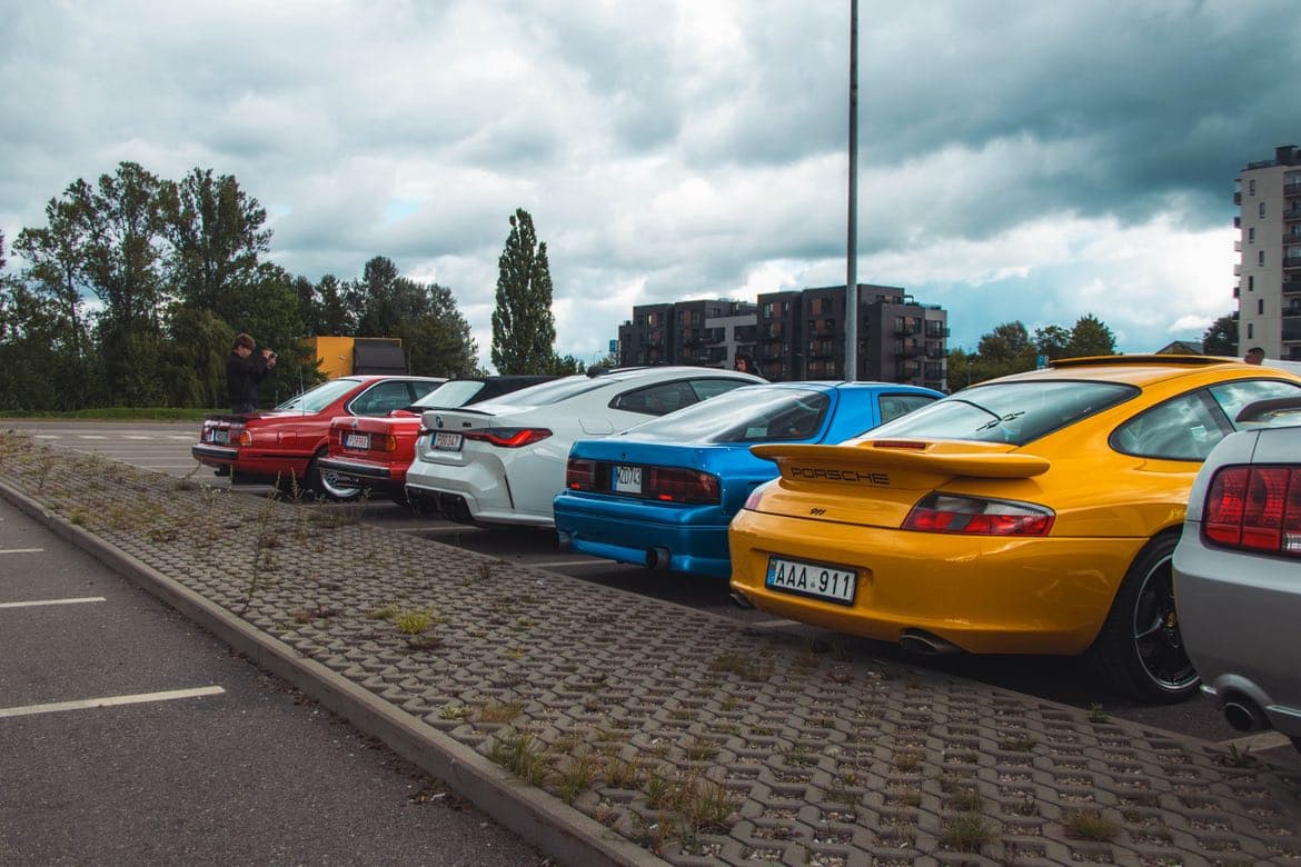 Didžiausia nekasdienių automobilių nuomos platforma Lietuvoje.